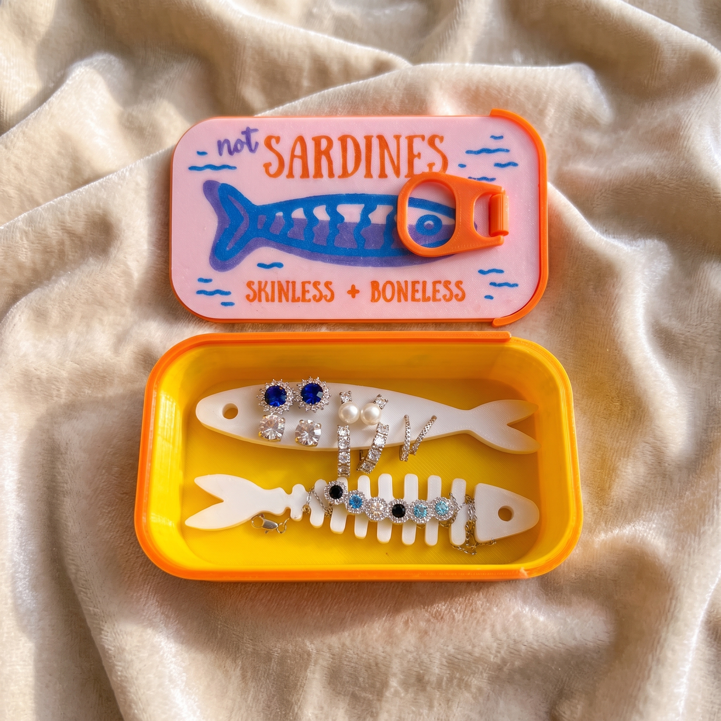 Mitisu Jewelry Case