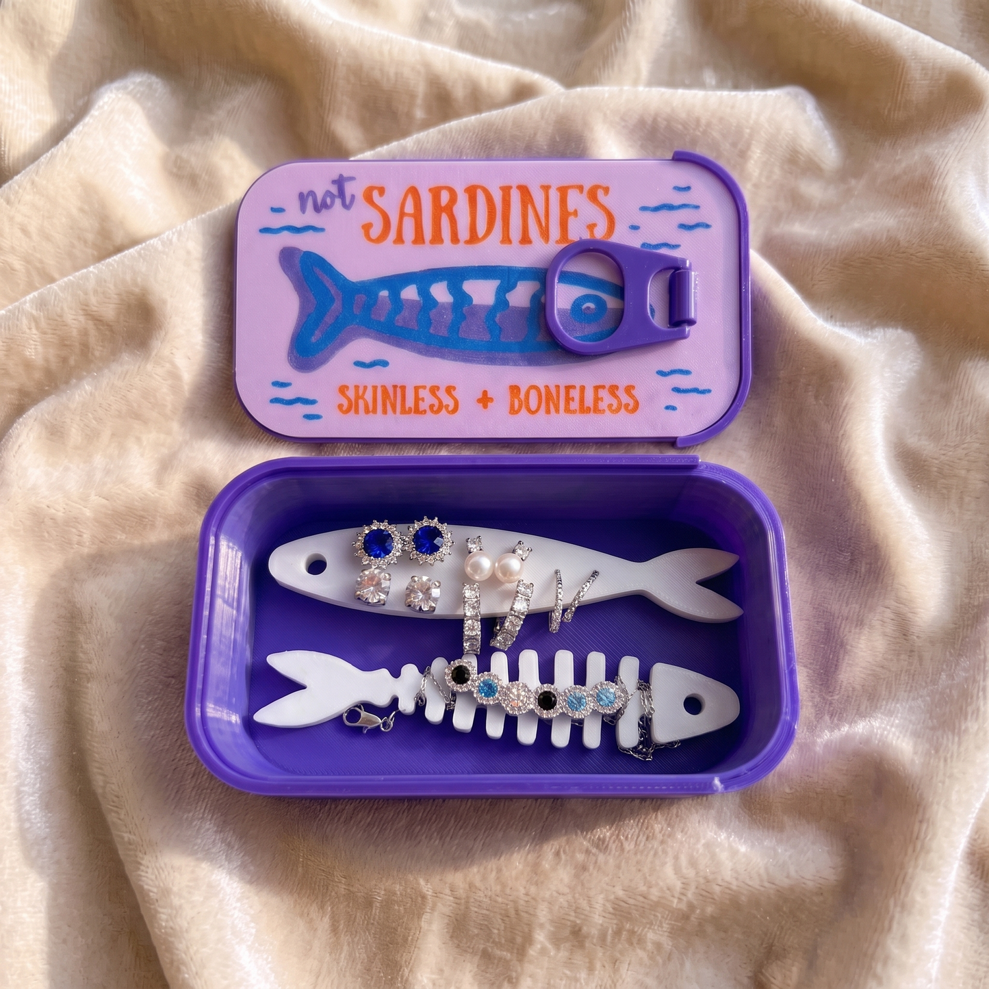 Mitisu Jewelry Case
